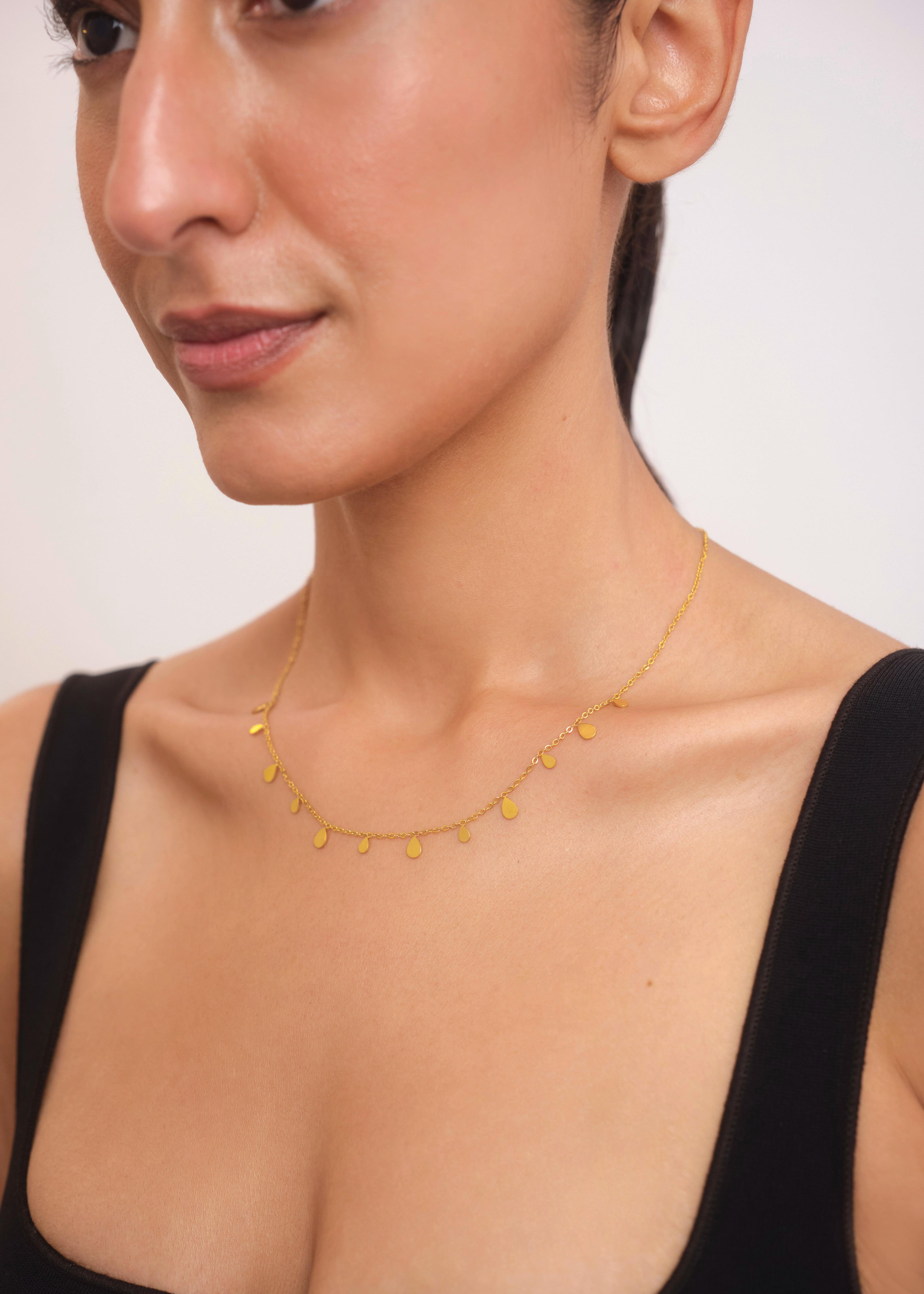 Dewdrop Minimal Necklace